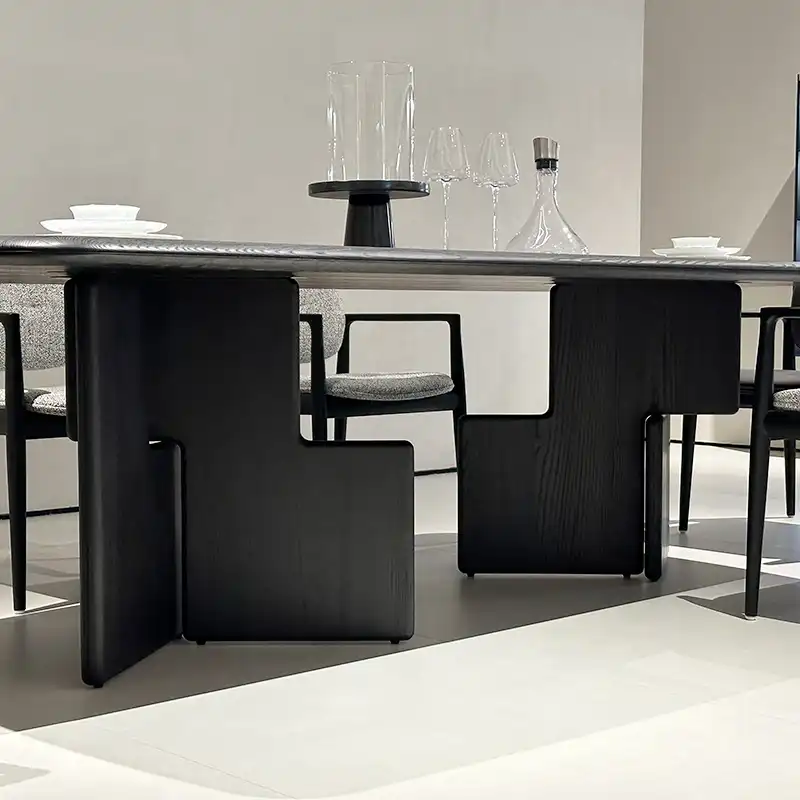 Nico dining table Nico dining table