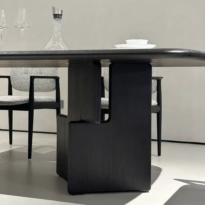 Nico dining table Nico dining table