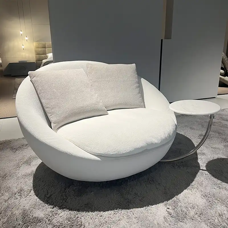  Angie lounge chair 