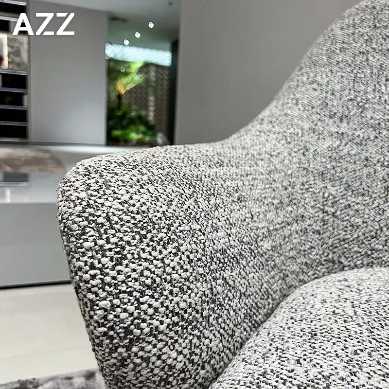  Angie lounge chair