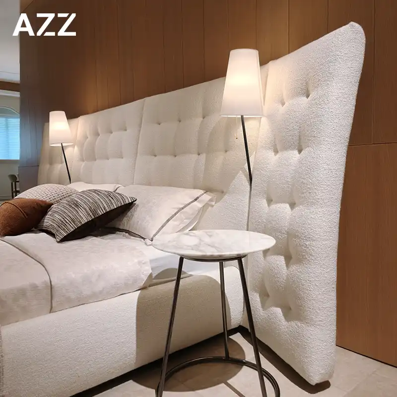 Angle bed